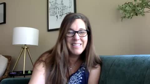 DDMolly online show from 01.10.25