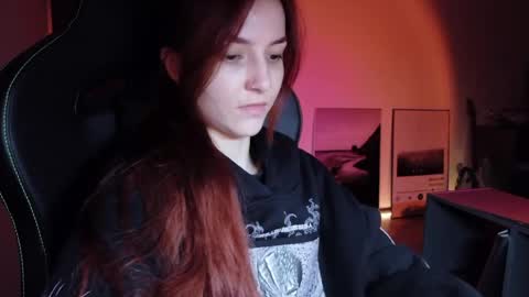 Snapshot of dead_girll chatting on 05.30.26 freak online show from 05.30.26