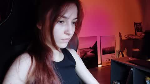Snapshot of dead_girll chatting on 06.05.26 freak online show from 06.05.26