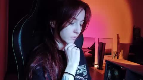 Snapshot of dead_girll chatting on 06.16.26 freak online show from 06.16.26
