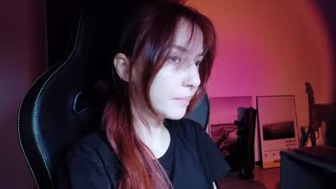 Snapshot of dead_girll chatting on 06.22.26 freak online show from 06.22.26