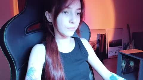Snapshot of dead_girll chatting on 07.04.26 freak online show from 07.04.26