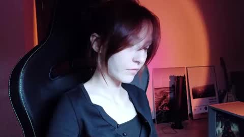 Snapshot of dead_girll chatting on 07.06.26 freak online show from 07.06.26