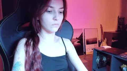 Snapshot of dead_girll chatting on 07.15.26 freak online show from 07.15.26