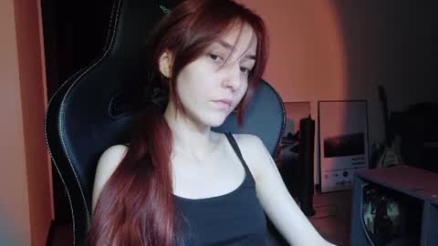 Snapshot of dead_girll chatting on 07.26.26 freak online show from 07.26.26