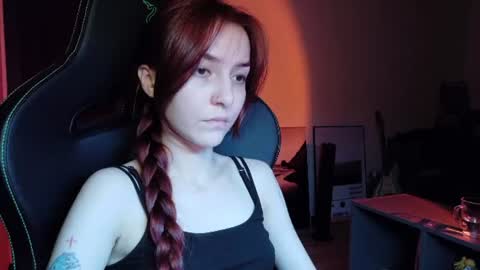 Snapshot of dead_girll chatting on 08.03.26 freak online show from 08.03.26