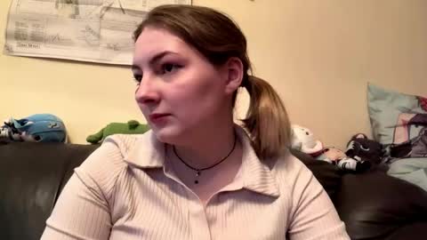 Mia online show from 06.05.26