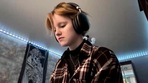 Sabrine online show from 02.04.26