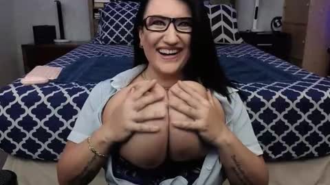 Rayna online show from 10.31.25