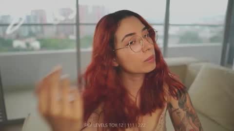 Snapshot of dearnina chatting on 02.25.26 NINA 30OFF online show from 02.25.26