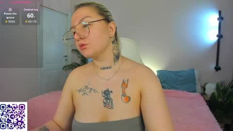 Debbie Mon Tue Fri Sun Sat GMT 3 1000am - 0400pm  online show from 05.02.26