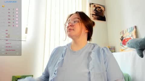 Snapshot of debbiewood chatting on 09.14.25 DeboraDebbieDee online show from 09.14.25