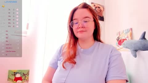 Snapshot of debbiewood chatting on 09.15.25 DeboraDebbieDee online show from 09.15.25