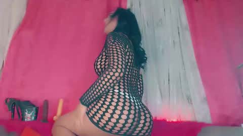 Snapshot of deboragill chatting on 04.10.26 deboragill online show from 04.10.26