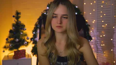 Debora online show from 12.20.25