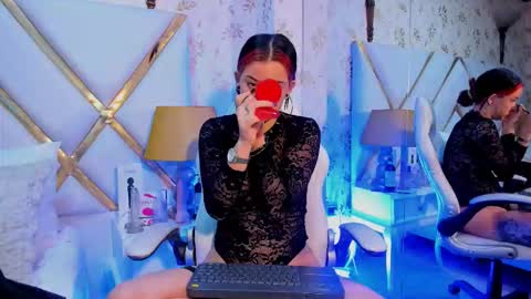 deboralombardii online show from 11.04.25