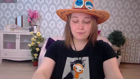 Snapshot of debramust chatting on 12.30.24 debramust online show from 12.30.24