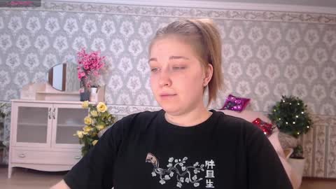 Snapshot of debramust chatting on 01.02.25 debramust online show from 01.02.25