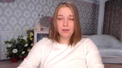 Snapshot of debramust chatting on 01.09.25 debramust online show from 01.09.25