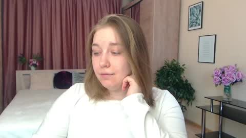 Snapshot of debramust chatting on 01.10.25 debramust online show from 01.10.25