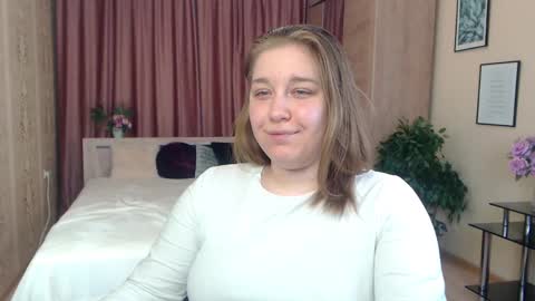 Snapshot of debramust chatting on 01.11.25 debramust online show from 01.11.25