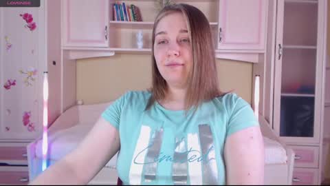 Snapshot of debramust chatting on 01.20.25 debramust online show from 01.20.25