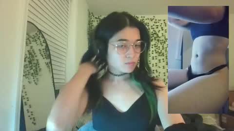 deciduousdoll online show from 10.04.25