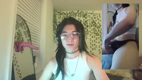 deciduousdoll online show from 10.05.25