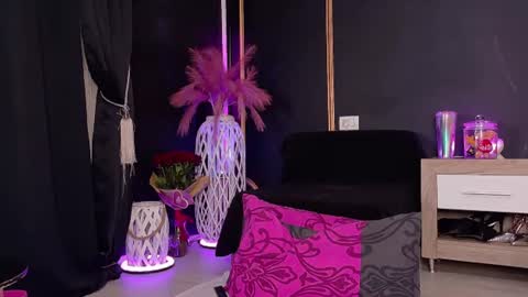Snapshot of deeadiamond chatting on 07.23.26 Deea online show from 07.23.26