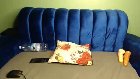 Dee online show from 03.18.26