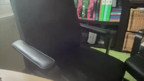 Snapshot of deejayzzzz chatting on 02.10.26 Bob online show from 02.10.26