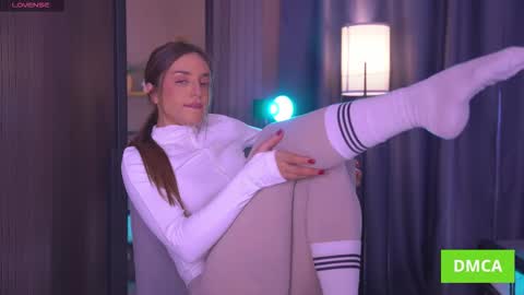 Snapshot of deeptalkss_ chatting on 01.12.26 Eva online show from 01.12.26