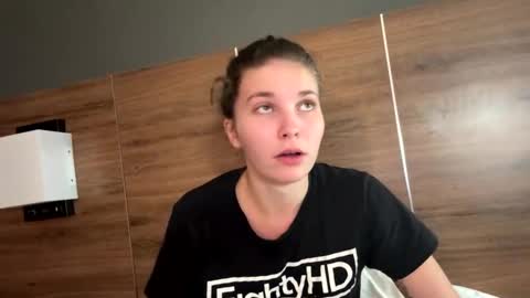 deepthroatqueen33 online show from 03.04.26