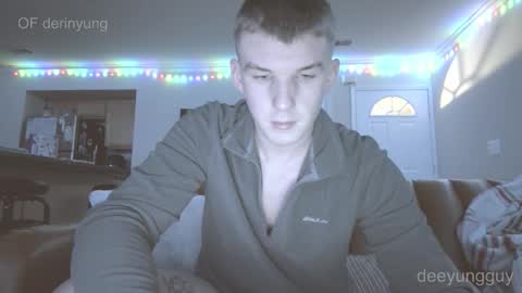 Snapshot of deeyungguy chatting on 01.10.26 more content and goodies online show from 01.10.26