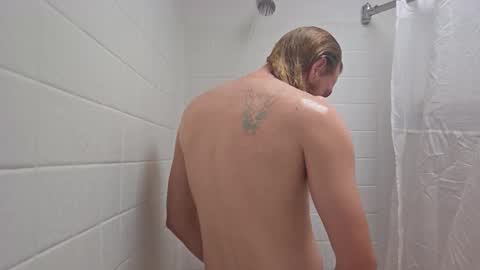 Dylan Nutz online show from 01.03.25