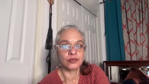 Tori online show from 11.26.25