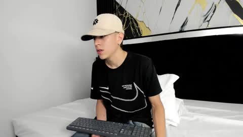 Snapshot of dei_v_48 chatting on 01.28.25 DEIVY online show from 01.28.25