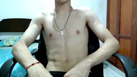 Snapshot of dei_v_48 chatting on 09.12.25 DEIVY online show from 09.12.25