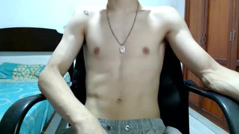 Snapshot of dei_v_48 chatting on 10.21.25 DEIVY online show from 10.21.25