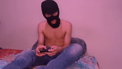 Snapshot of deibi22 chatting on 11.06.25 deibi22 online show from 11.06.25