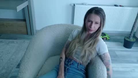 Snapshot of deidi_sweet chatting on 05.06.26 Di online show from 05.06.26