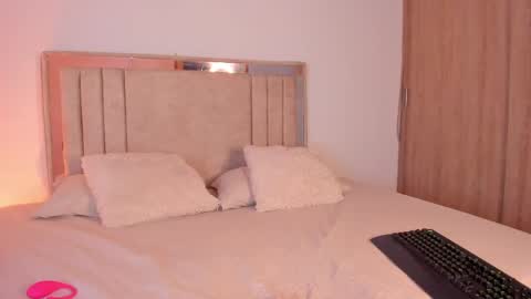 Snapshot of deisy_queen chatting on 06.07.26 Ricarda online show from 06.07.26