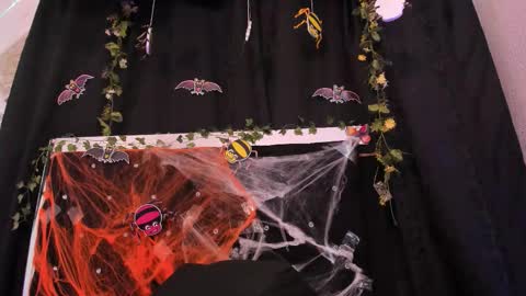 deisyharper online show from 10.31.25