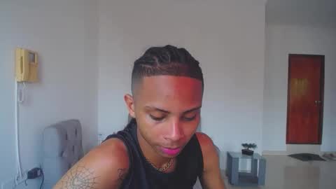 Snapshot of deivisxoxo chatting on 11.25.25 DEIVIS online show from 11.25.25