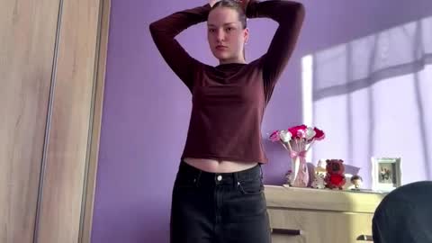 Snapshot of dejameneal chatting on 03.05.26 Mila online show from 03.05.26