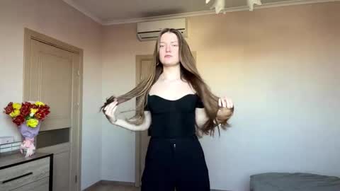 Snapshot of dejameneal chatting on 03.14.26 Mila online show from 03.14.26