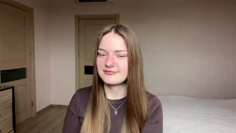 Snapshot of dejameneal chatting on 05.01.26 Mila online show from 05.01.26