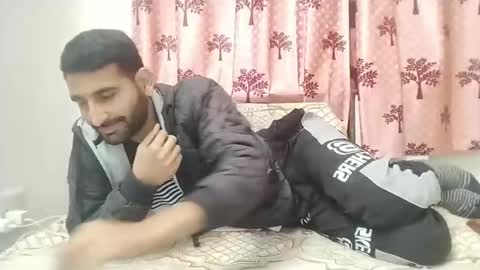 Snapshot of delhihornycouple chatting on 03.17.26 akash kavya online show from 03.17.26