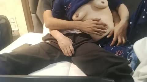 Snapshot of delhihornycouple chatting on 03.18.26 akash kavya online show from 03.18.26