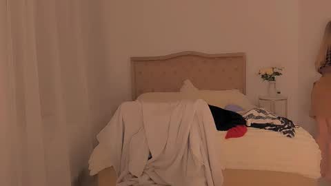 deliadelicious online show from 02.21.25